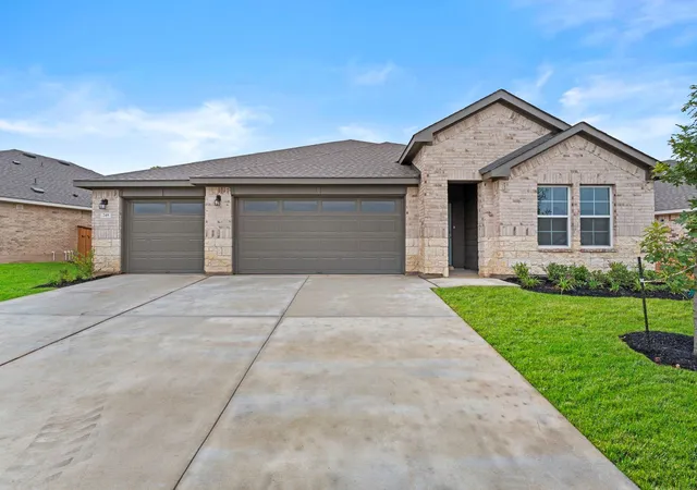 Single family home for sale at 248 Rivers Edge Dr, Georgetown, TX 78628 | MLS# 9338741