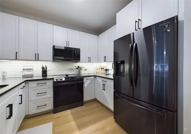 Photo 2 of Condo for sale at 54 Rainey St #415, Austin, TX 78701 | MLS# 1844029 | Listing updated on 2026-08-15