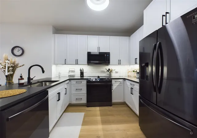 Photo 3 of Condo for sale at 54 Rainey St #415, Austin, TX 78701 | MLS# 1844029 | Listing updated on 2026-08-15