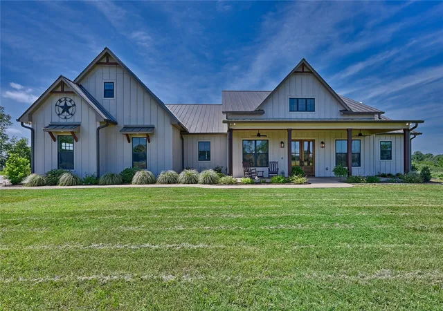 Homes for sale in Weimar, TX | 2165 County Road 250 Rd, Weimar, TX 78962 | MLS# 9081912