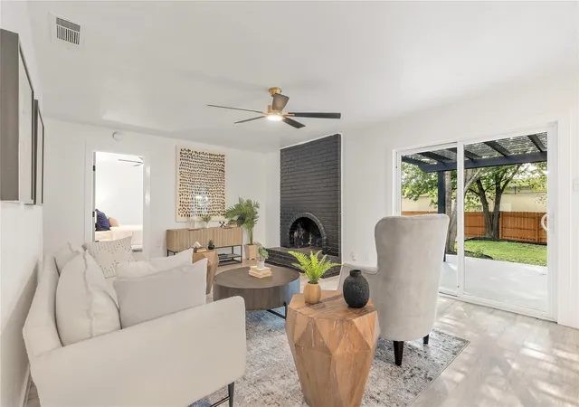 Photo 3 of Single family home for sale at 6607 Starstreak Dr, Austin, TX 78745 | MLS# 1924421 | Listing updated on 2026-08-31