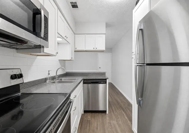 3rd image of 2801 Hemphill Park #A301, Austin, TX 78705 | MLS# 4620400