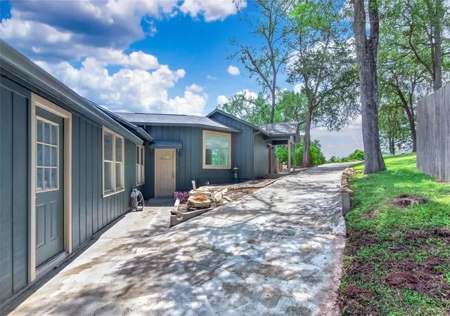 4th image of 210 Harvard St, San Marcos, TX 78666 | MLS# 8870983