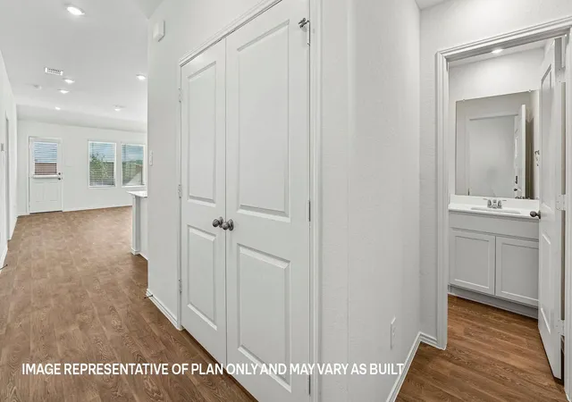 Photo 4 of Single family home for sale at 186 Orange Flame Blvd, Kyle, TX 78640 | MLS# 5776121 | Listing updated on 2026-10-06