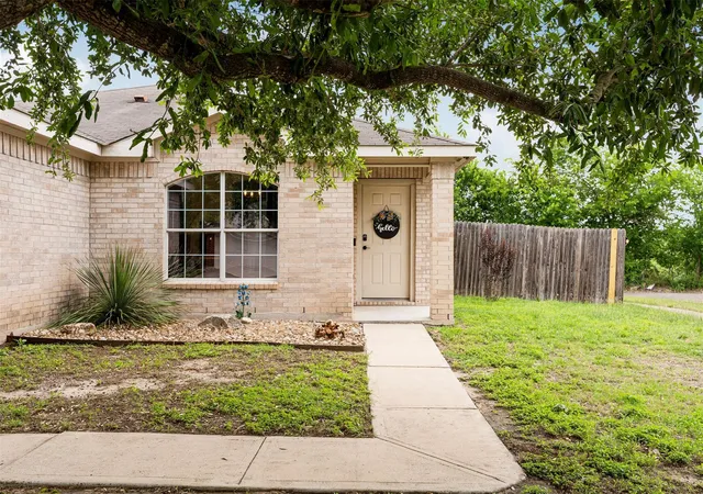 Photo 2 of Single family home for sale at 340 Feathergrass Dr, Buda, TX 78610 | MLS# 6582135 | Listing updated on 2026-09-22
