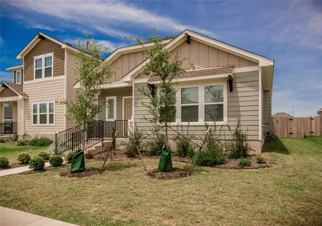 2nd image of 242 Mossycup Dr, San Marcos, TX 78666 | MLS# 3313043