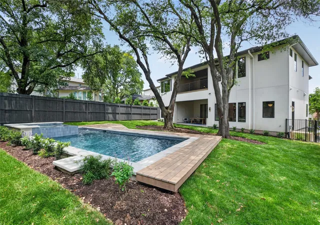 1st image of 1304 Dusky Thrush Trl, Austin, TX 78746 | MLS# 2241054