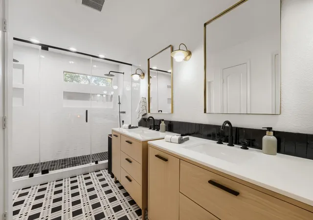 Photo 4 of Single family home for sale at 10412 Turnbull Loop, Austin, TX 78717 | MLS# 2904164 | Listing updated on 2026-08-22