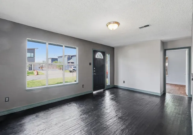 Photo 4 of Single family home for sale at 312 Blackson Ave, Austin, TX 78752 | MLS# 8719301 | Listing updated on 2026-10-15