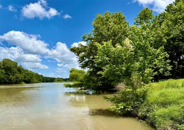 1st image of 314 Fm 2571, Smithville, TX 78957 | MLS# 6454122
