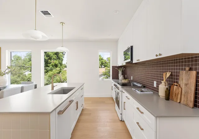Photo 3 of Single family home for sale at 3524 Gonzales St #1A, Austin, TX 78702 | MLS# 2952559 | Listing updated on 2026-09-03