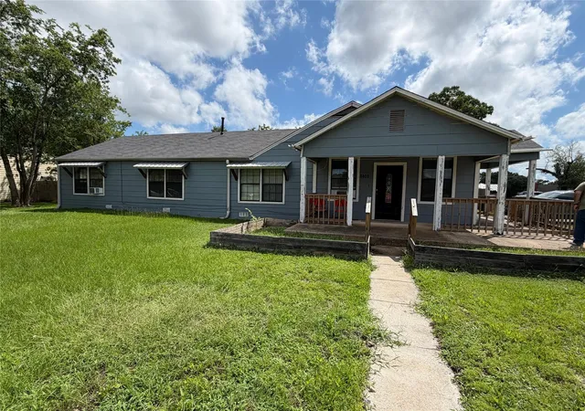13th image of 1401 E 29th St, Bryan, TX 77802 | MLS# 7941466