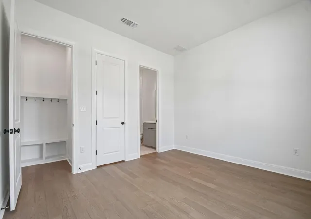 Photo 3 of Single family home for sale at 1313 Robin Trl, Round Rock, TX 78681 | MLS# 6555636 | Listing updated on 2026-10-06