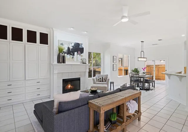 Photo 3 of Sale Pending at 1613 Churchwood Cv, Austin, TX 78746 | MLS# 4533659 | Listing updated on 2026-08-27