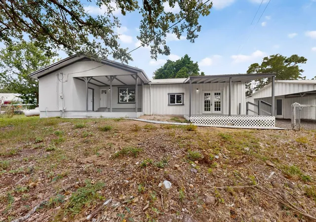 2nd image of 581 Fm 2336, Bastrop, TX 78602 | MLS# 4516369