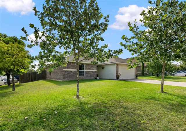 3rd image of 144 Calcite Ln, Jarrell, TX 76537 | MLS# 2543202