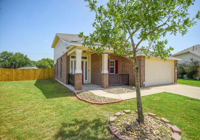 Photo 3 of Single family home for sale at 410 S Hunting Lodge Ln, Bastrop, TX 78602 | MLS# 8281051 | Listing updated on 2026-10-07