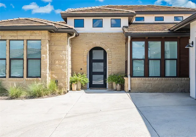 Homes for sale in Horseshoe Bay, TX | 101 Belforte Blvd, Horseshoe Bay, TX 78657 | MLS# 3857885