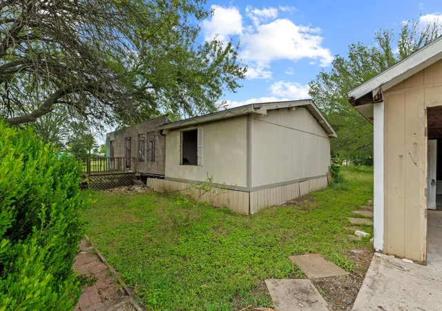 Homes for sale in Martindale, TX | 205 Skycrest Dr, Martindale, TX 78655 | MLS# 1438371