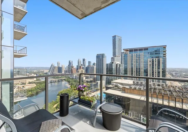 2nd image of 44 East Ave #3304, Austin, TX 78701 | MLS# 8947667