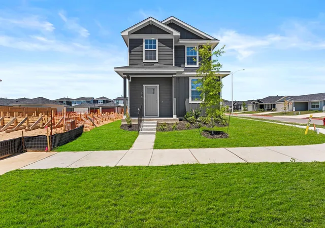 1st image of 325 Santo Domingo Rd, Bastrop, TX 78602 | MLS# 4397402