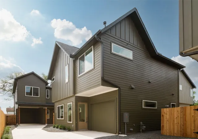 2nd image of 6409 Bradsher #B, Austin, TX 78745 | MLS# 2167550