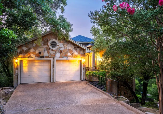 Photo 2 of Single family home for sale at 5600 Spurflower Dr, Austin, TX 78759 | MLS# 4502180 | Listing updated on 2026-10-08