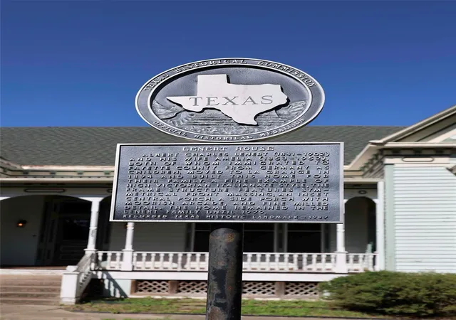 Homes for sale in La Grange, TX | 350 N Madison St, La Grange, TX 78945 | MLS# 9882684