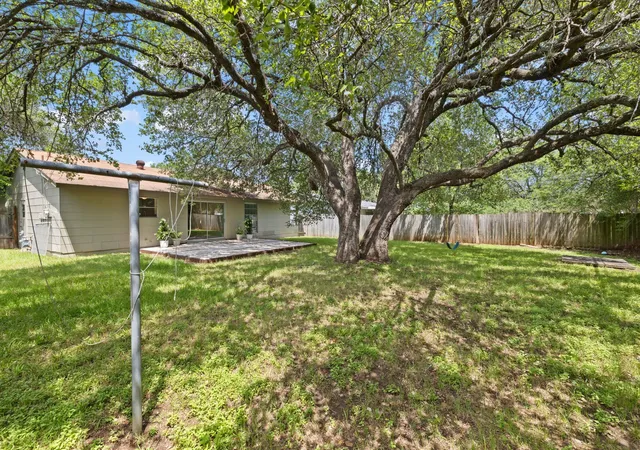 38th image of 2015 Fair Oaks Dr, Austin, TX 78745 | MLS# 8566963