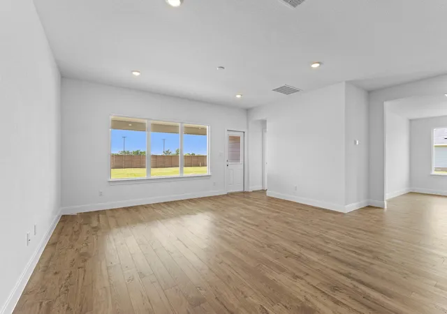 4th image of 119 Union Pacific Dr, Cedar Creek, TX 78612 | MLS# 3177662