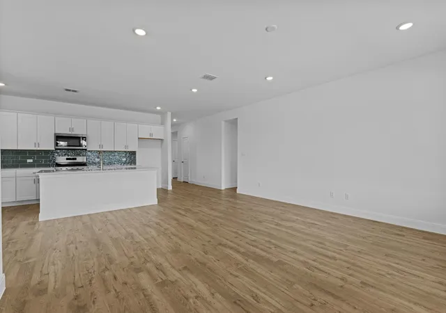 5th image of 119 Union Pacific Dr, Cedar Creek, TX 78612 | MLS# 3177662