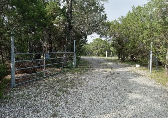 5th image of 10310 W Darleen Dr, Leander, TX 78641 | MLS# 1200738