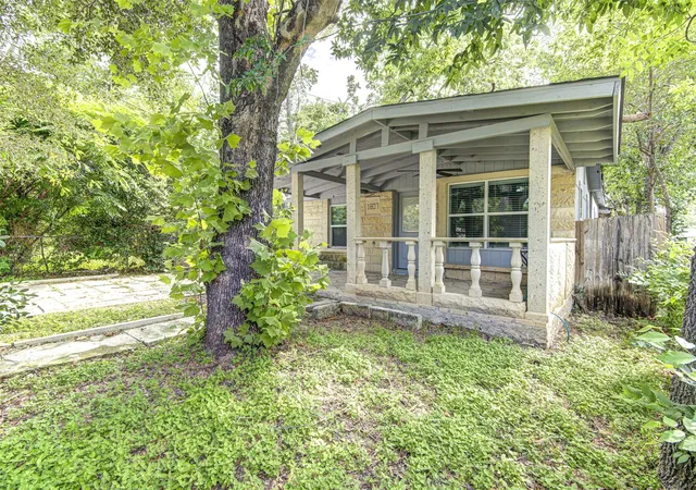 Photo 2 of Single family home for sale at 1807 San Jose St, Georgetown, TX 78626 | MLS# 1436485 | Listing updated on 2026-09-01