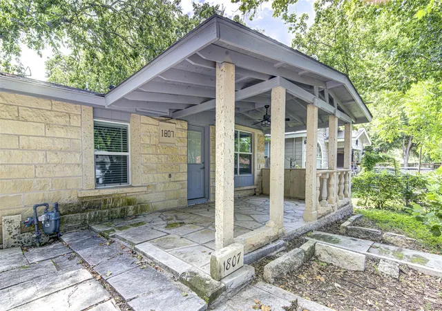 Photo 3 of Single family home for sale at 1807 San Jose St, Georgetown, TX 78626 | MLS# 1436485 | Listing updated on 2026-09-01