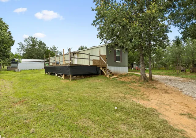 Homes for sale in Elgin, TX | 253 N County Line Rd #C, Elgin, TX 78621 | MLS# 7449781