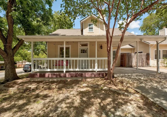 2nd image of 712 E 44th St #A, Austin, TX 78751 | MLS# 3372729