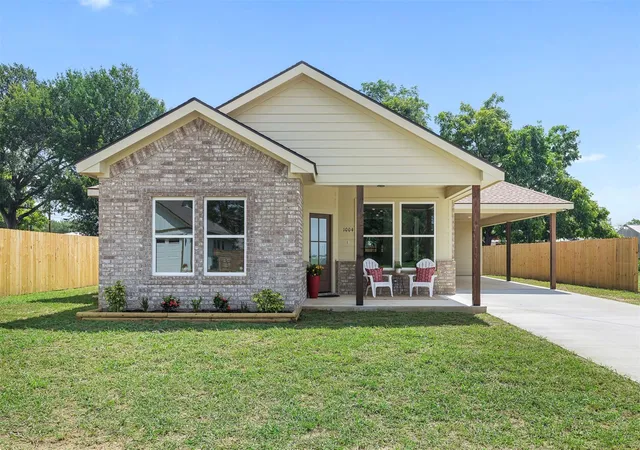 Homes for sale in Lexington, TX | 1004 White Tail Cv, Lexington, TX 78947 | MLS# 3814139