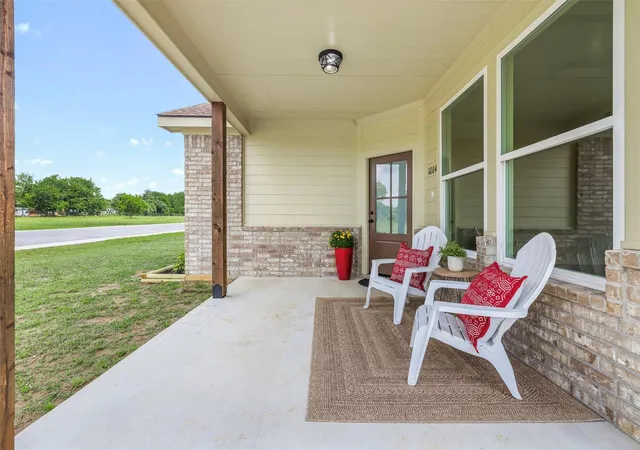 Homes for sale in Lexington, TX | 1004 White Tail Cv, Lexington, TX 78947 | MLS# 3814139