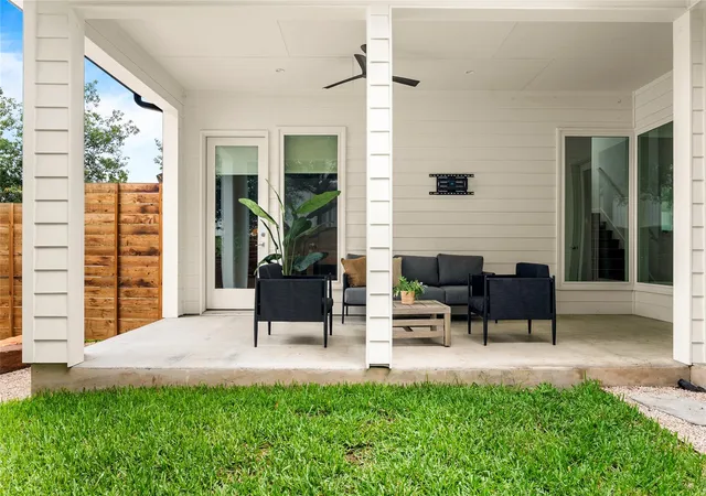 2nd image of 4604 Banister Ln, Austin, TX 78745