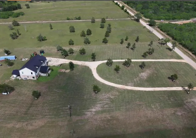 Homes for sale in Waelder, TX | 626 Sparta Field Rd, Waelder, TX 78959 | MLS# 6358123