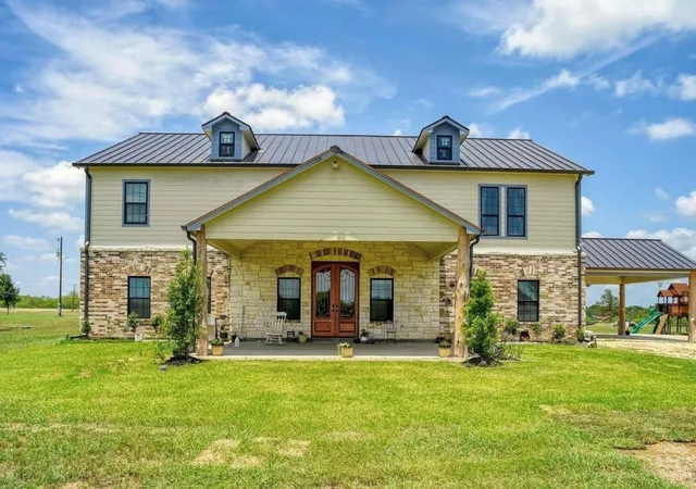 Homes for sale in Waelder, TX | 626 Sparta Field Rd, Waelder, TX 78959 | MLS# 6358123