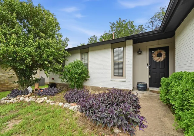 3rd image of 6805 Rearden Rd, Austin, TX 78745 | MLS# 4475661
