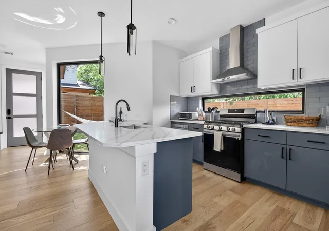 4th image of 610 Clifford Dr #B, Austin, TX 78745 | MLS# 3237641