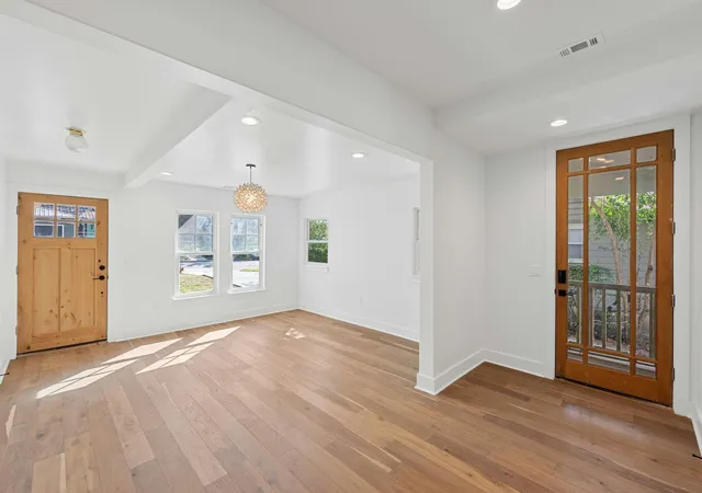 Photo 2 of Single family home for sale at 4606 Evans Ave, Austin, TX 78751 | MLS# 2158781 | Listing updated on 2026-09-04