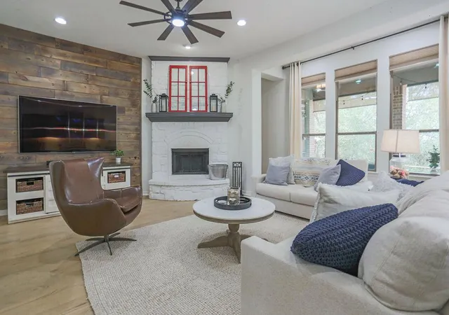 Photo 3 of Single family home for sale at 208 Mirafield Ln, Austin, TX 78737 | MLS# 3948603 | Listing updated on 2026-10-02