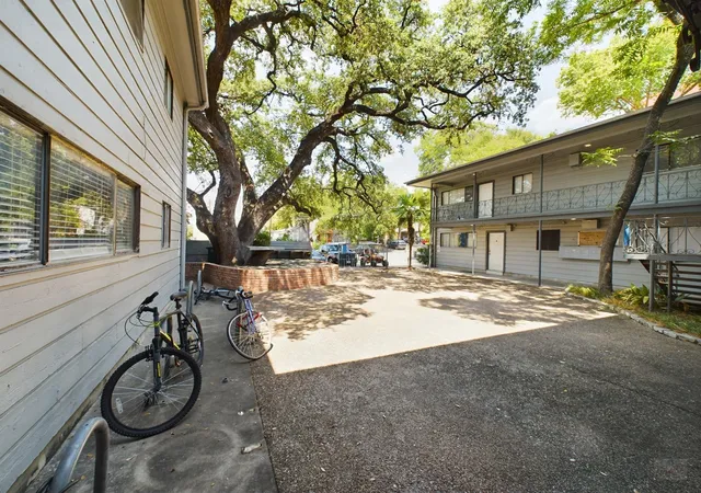 1st image of 803 W 28th St #202, Austin, TX 78705 | MLS# 3360855