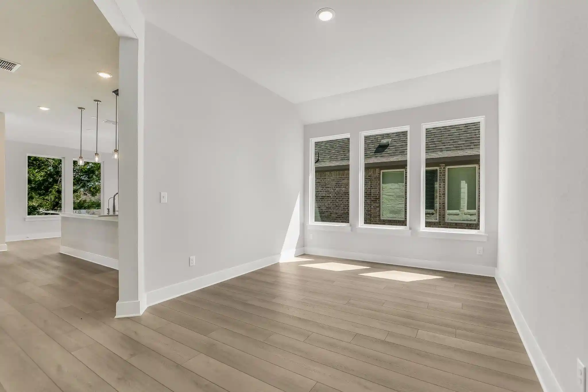 Photo 4 of Single family home for sale at 122 Horseherb Way, San Marcos, TX 78666 | MLS# 4592388 | Listing updated on 2026-10-07