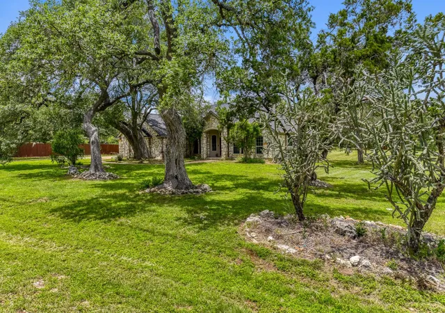 3rd image of 330 Humphrey Dr, Buda, TX 78610 | MLS# 3362808