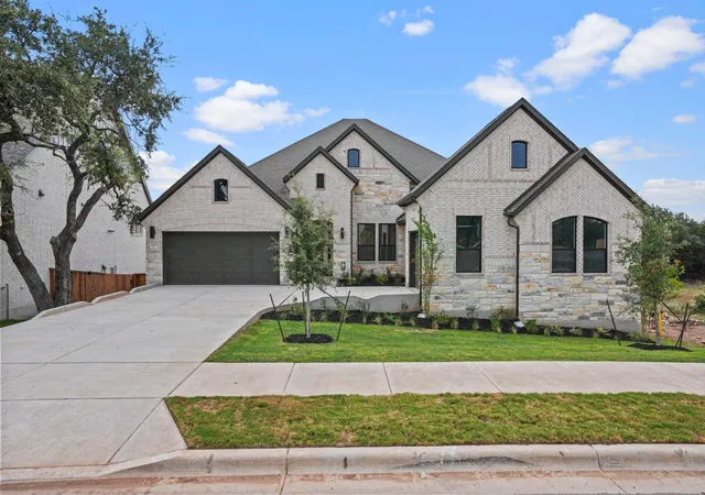 Photo 2 of Single family home for sale at 1129 Twisted Tarpley Ln, Georgetown, TX 78628 | MLS# 1813990 | Listing updated on 2026-10-17