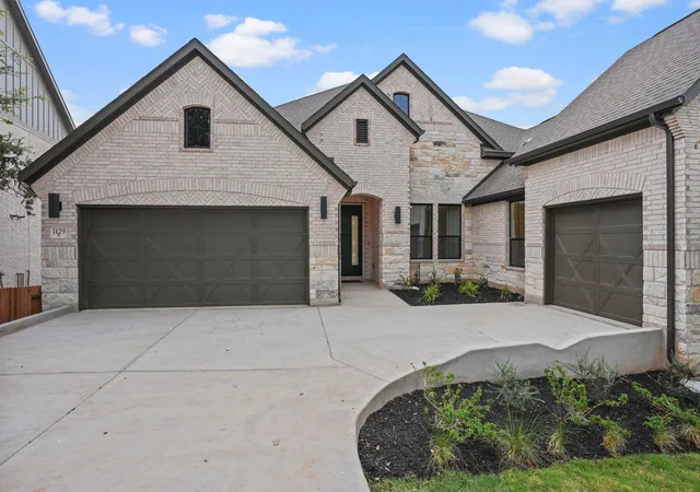Photo 4 of Single family home for sale at 1129 Twisted Tarpley Ln, Georgetown, TX 78628 | MLS# 1813990 | Listing updated on 2026-10-17